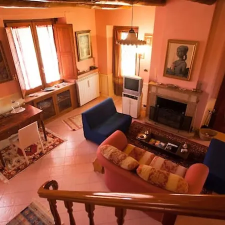 Casa de Férias Charming House In With Jacuzzi Decollatura