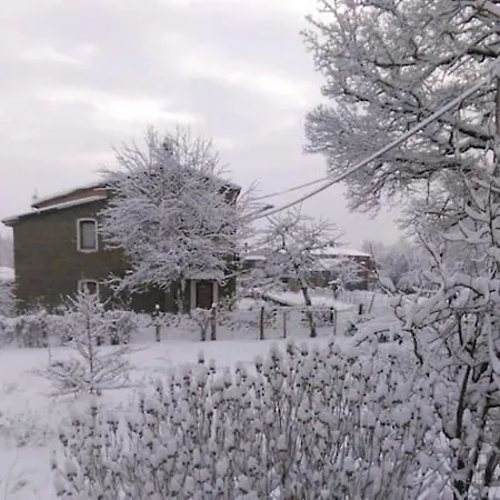 Charming House In With Jacuzzi