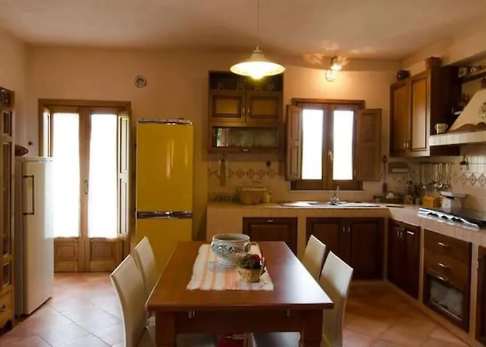 Charming House In With Jacuzzi Casa de Férias Decollatura