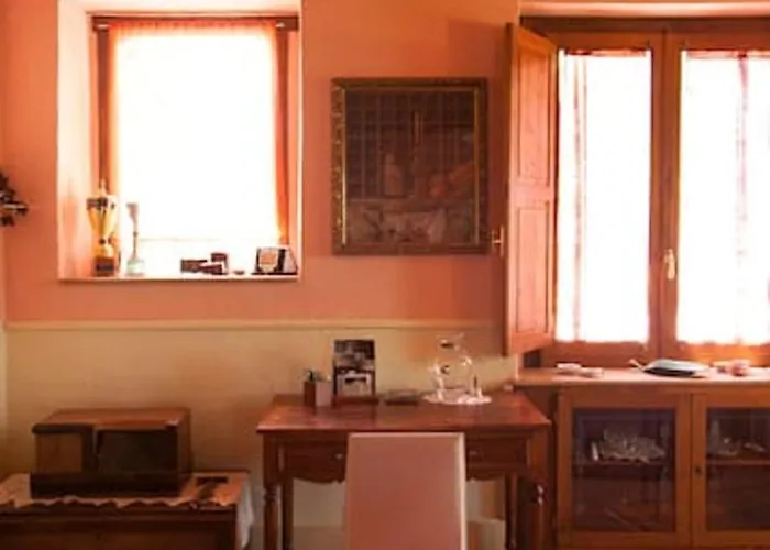 Casa de Férias Charming House In With Jacuzzi