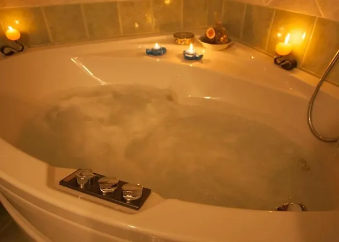 Charming House In With Jacuzzi Casa de Férias Decollatura